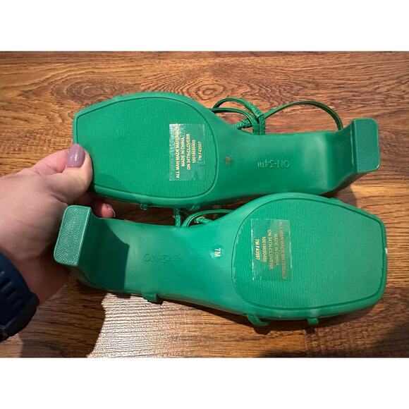 On 34th Women’s Cloverr Strappy Block Heel Sandals Green Size 7 NWT - Picture 7 of 10